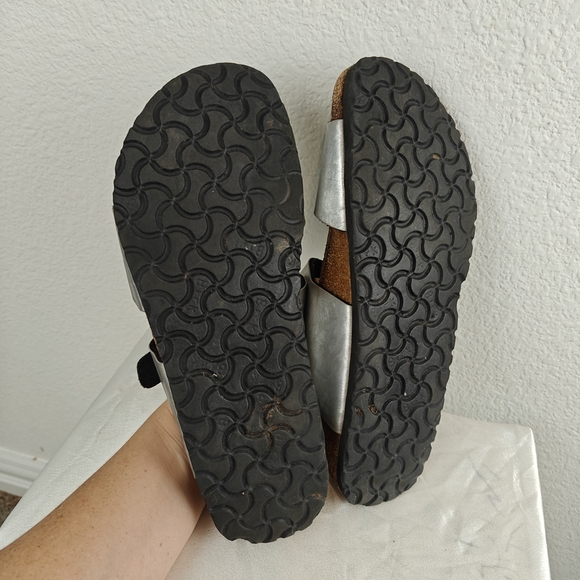 Birkenstock Silver Sandals Papillio Sydney Size 10 Women's Narrow - Picture 11 of 12